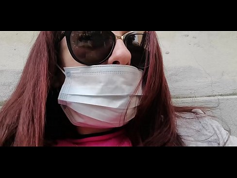 ❤️ Faigheann Nicoletta díoltas ar a comharsa agus pees ina gharáiste (Coraintín Iodálach Speisialta Covid19) Físeán fuck linn ☑